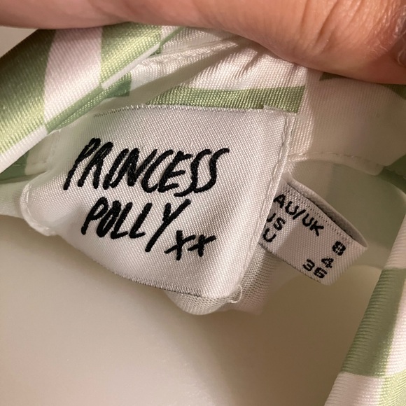 Princess Polly button up crop! - Picture 4 of 5